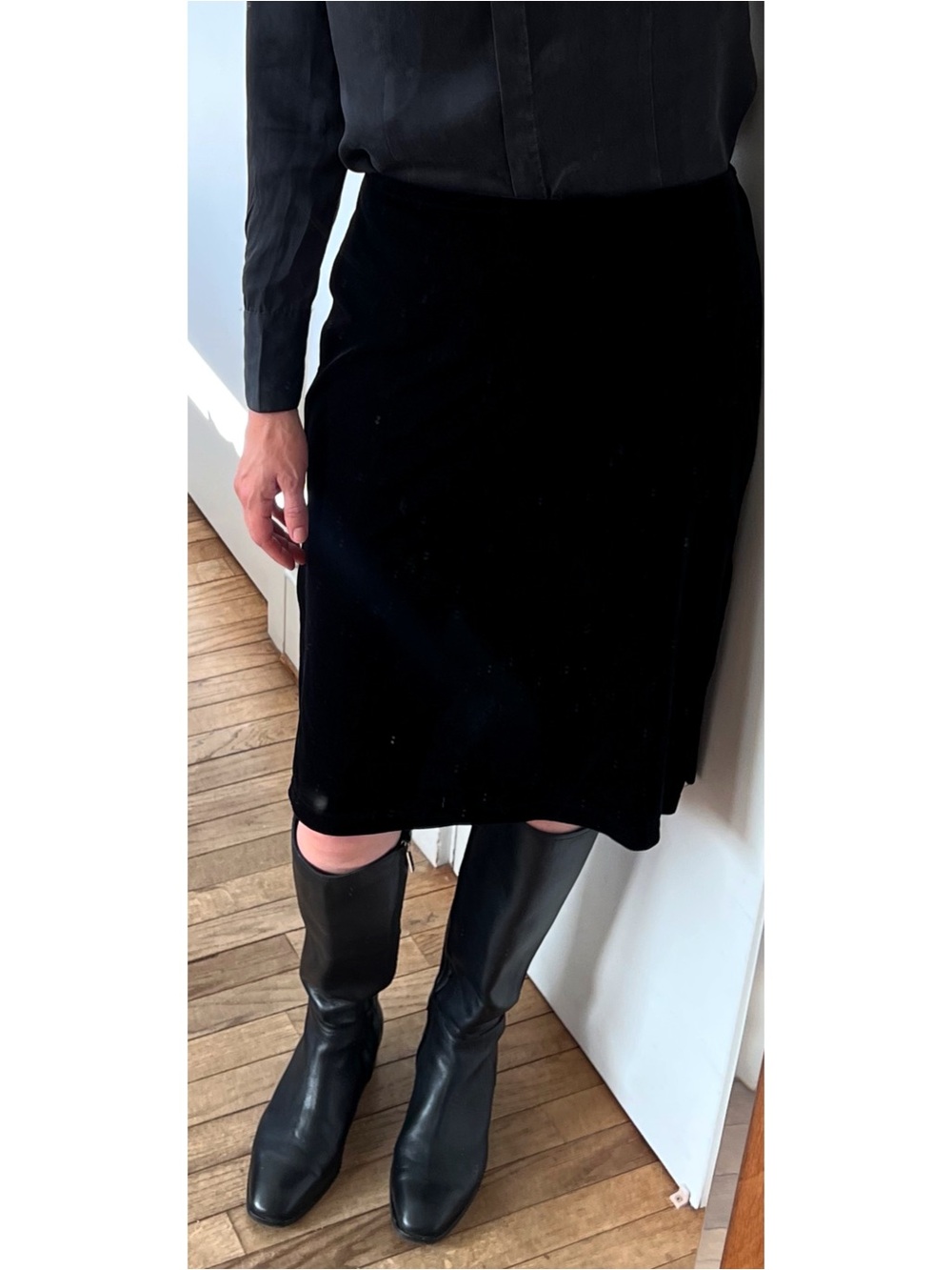 Vintage 90s Black Velvet Knee Length Skirt Whimsigoth Goth
